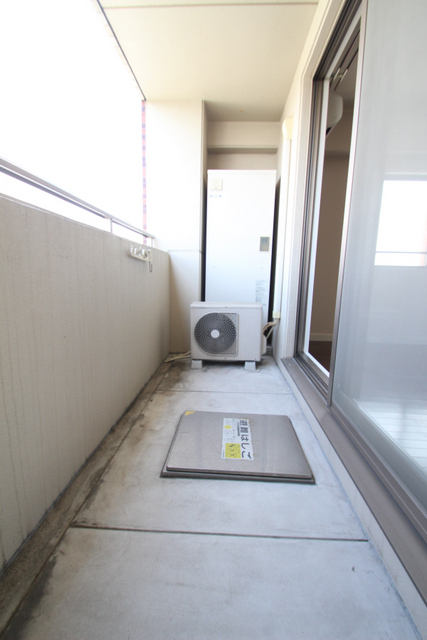 バルコニー　※別室の参考写真です