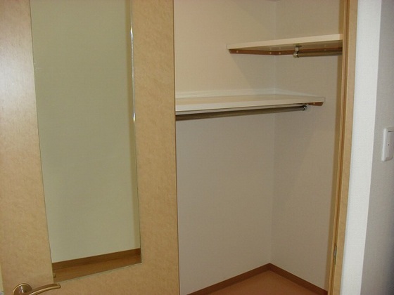 収納　※別部屋の写真です