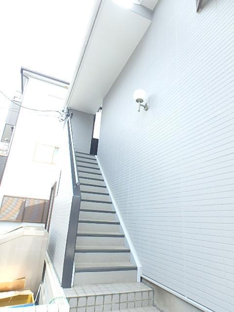 エントランス　階段