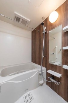 バス・シャワールーム　バス