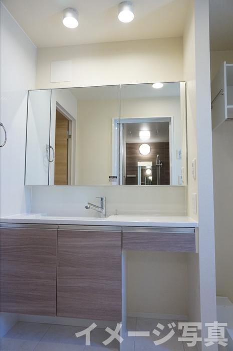 洗面設備　同タイプ写真