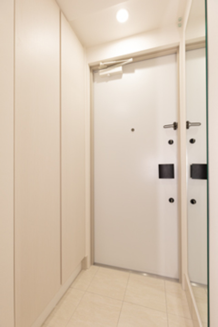 玄関　※写真は同タイプ住戸です。