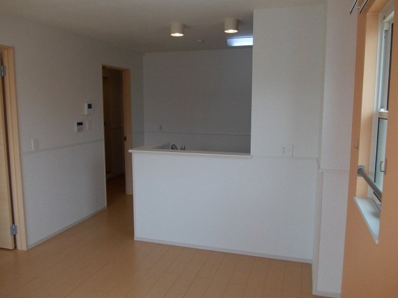 居室・リビング　図面と現状に相違がある場合には現状を優先