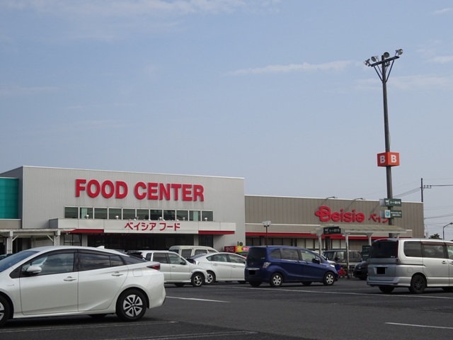 スーパー　ベイシアフードセンター結城店（スーパー）まで372m