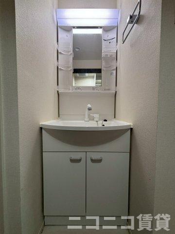 洗面設備　別号室イメージの為、現状を優先致します。