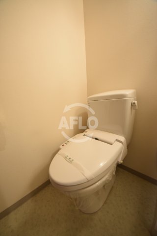 トイレ　東小橋II番館　温水洗浄便座