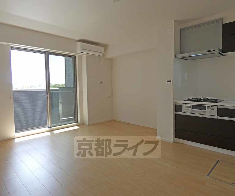 居室・リビング　南向きの広々としたリビングになります！