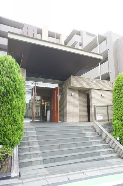 エントランス　２０２２年８月撮影