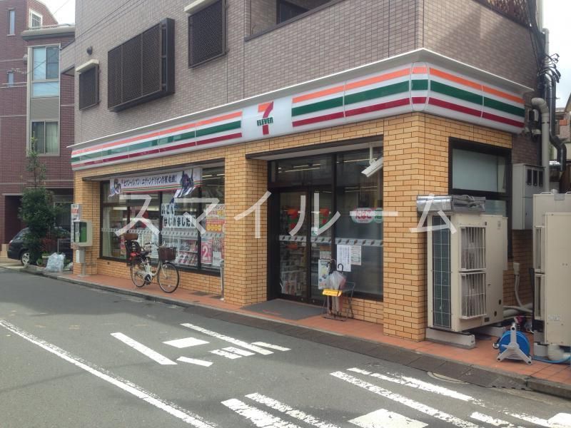 コンビニ　セブンイレブン横浜白幡南店（コンビニ）まで630m