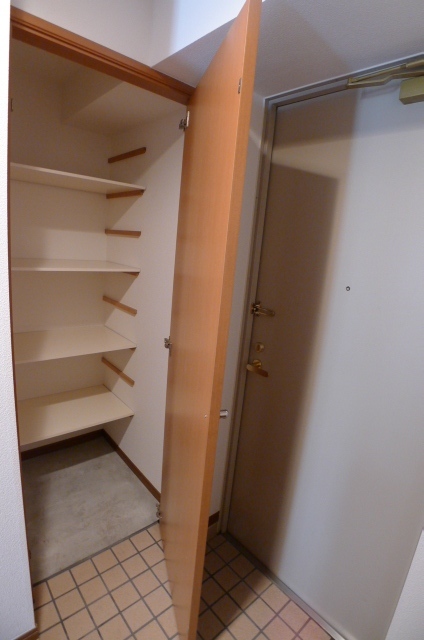 その他設備　下駄箱