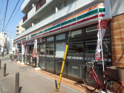 コンビニ　セブンイレブン 江古田駅南店（コンビニ）まで391m