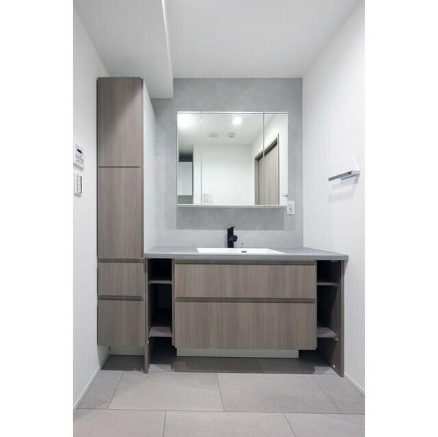 洗面設備　忙しい朝には欠かせない洗面所です