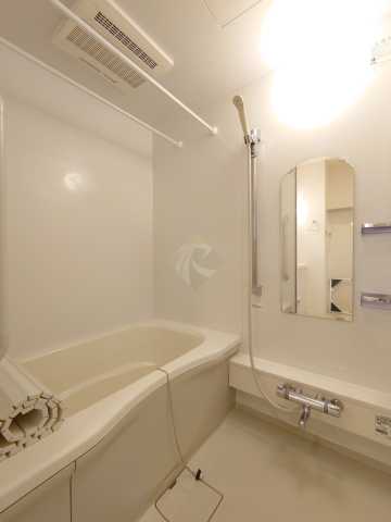 バス・シャワールーム　シルバラードトスカン