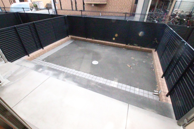 庭　※別室の参考写真の為、現況優先です。