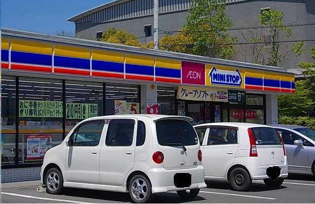 コンビニ　ミニストップさん（コンビニ）まで1000m