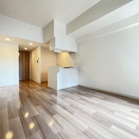 居室・リビング　同仕様タイプです