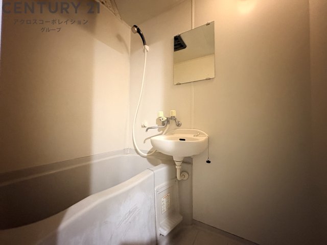 バス・シャワールーム　シンプルで機能的なユニットバスです！