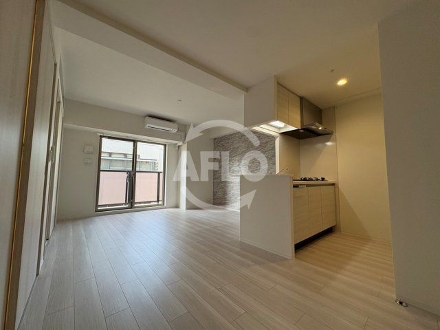 居室・リビング　コンフォリア・リヴ北浜高麗橋　リビング