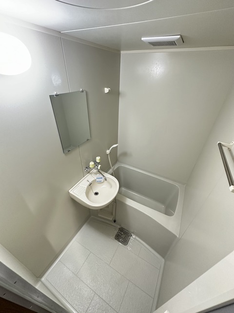 バス・シャワールーム　別部屋参考写真です