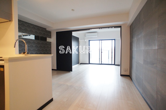 居室・リビング　使いやすい形の為、レイアウトを楽しめます♪