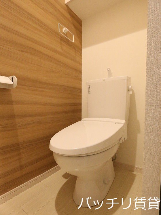 トイレ　同型タイプの為、現状を優先いたします