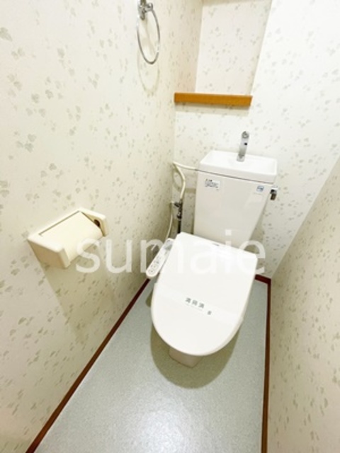 トイレ　温水洗浄便座