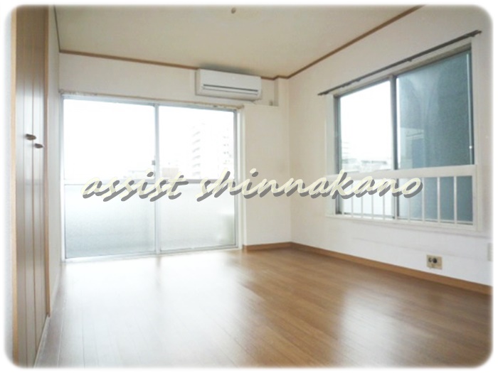 居室・リビング　別号室の参考写真です