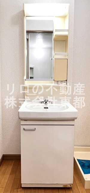 洗面設備　嬉しい洗面台は独立タイプ！