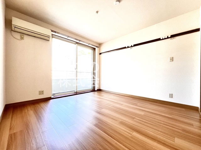その他　上品に仕上がった明るい室内空間です！
