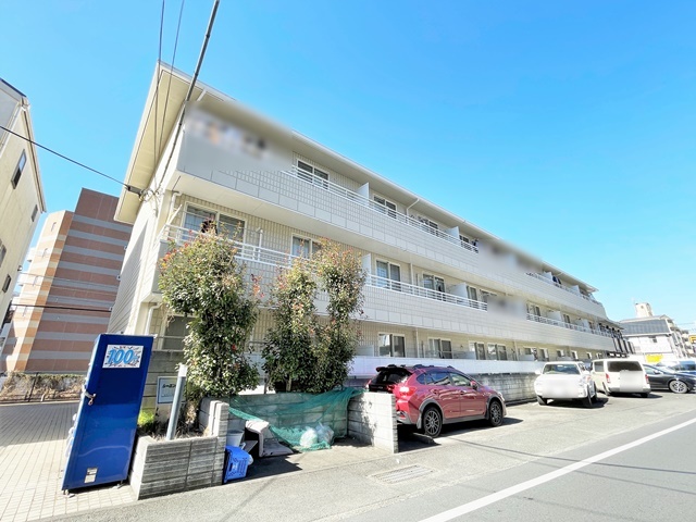 建物外観　小田急線「柿生駅」より徒歩１０分の好立地です☆