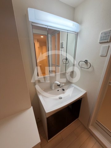 洗面設備　Avvenire深江橋　独立洗面台