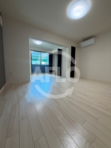 居室・リビング　Avvenire深江橋　リビング