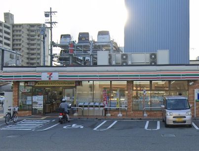 コンビニ　セブンイレブン 大阪諏訪4丁目店（コンビニ）まで544m