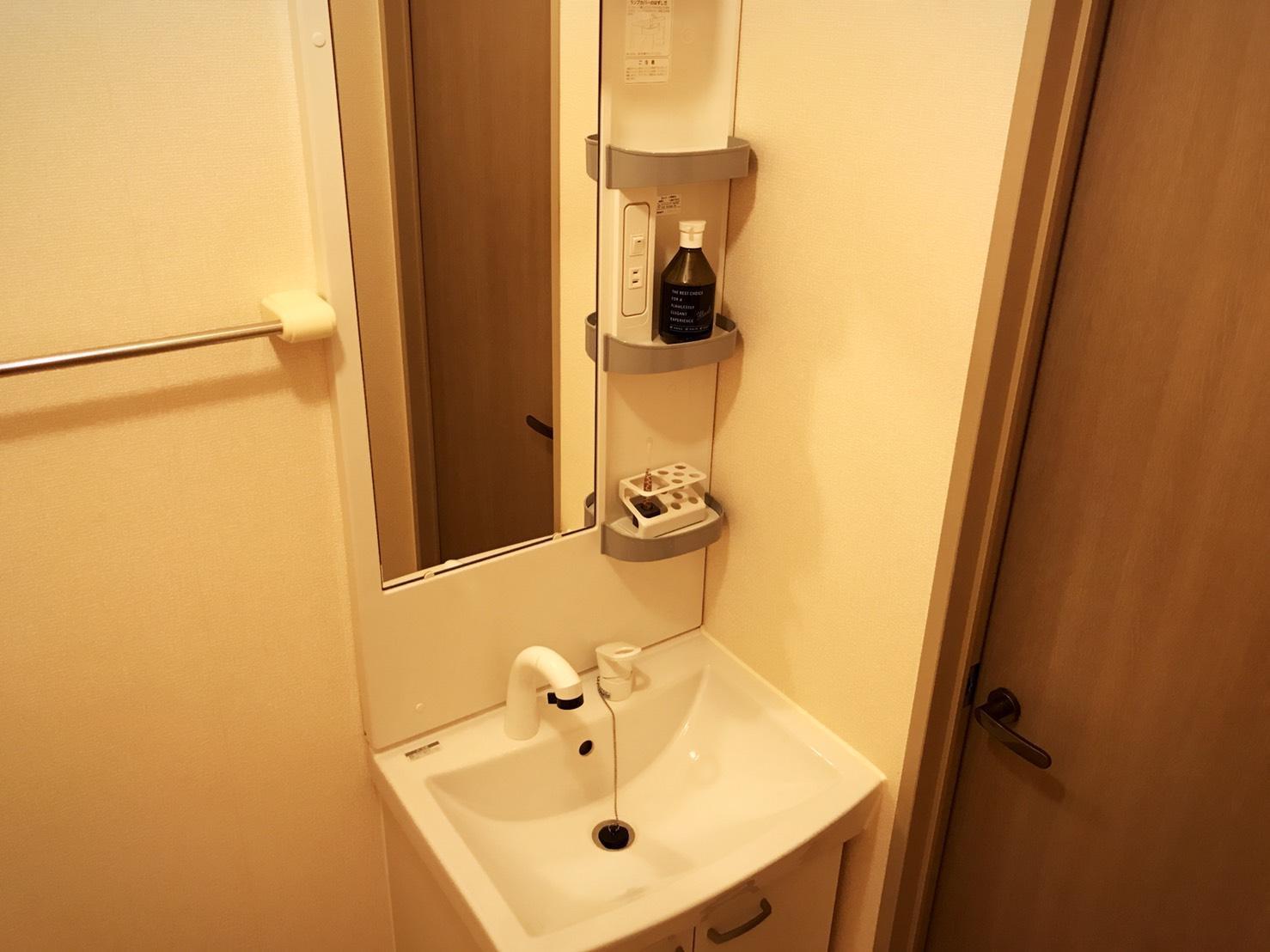 洗面設備　洗面化粧台