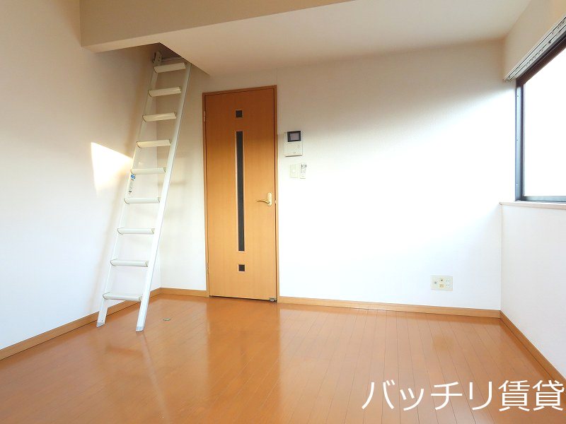 居室・リビング　画像は別号室タイプの為、現状を優先致します。