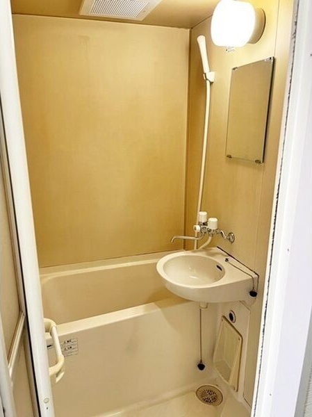 バス・シャワールーム　お風呂で日々の疲れを落としましょう