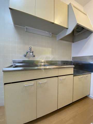 キッチン　※参考写真　同タイプ（間取り）の写真となります。