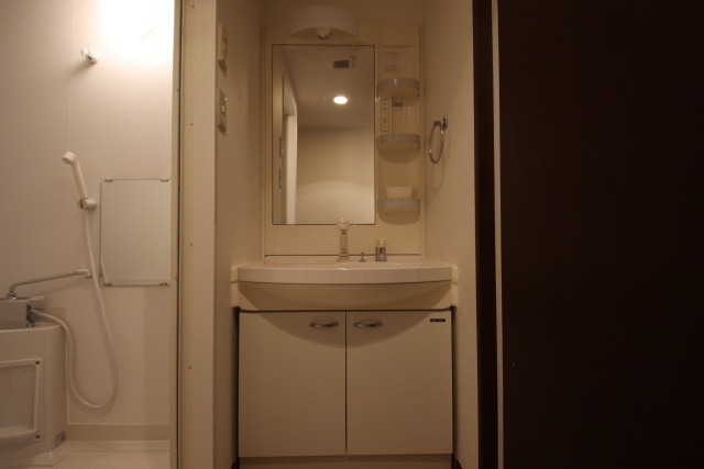 洗面設備　※別室の参考写真の為、現況優先です。