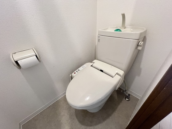 トイレ　※別部屋の写真です