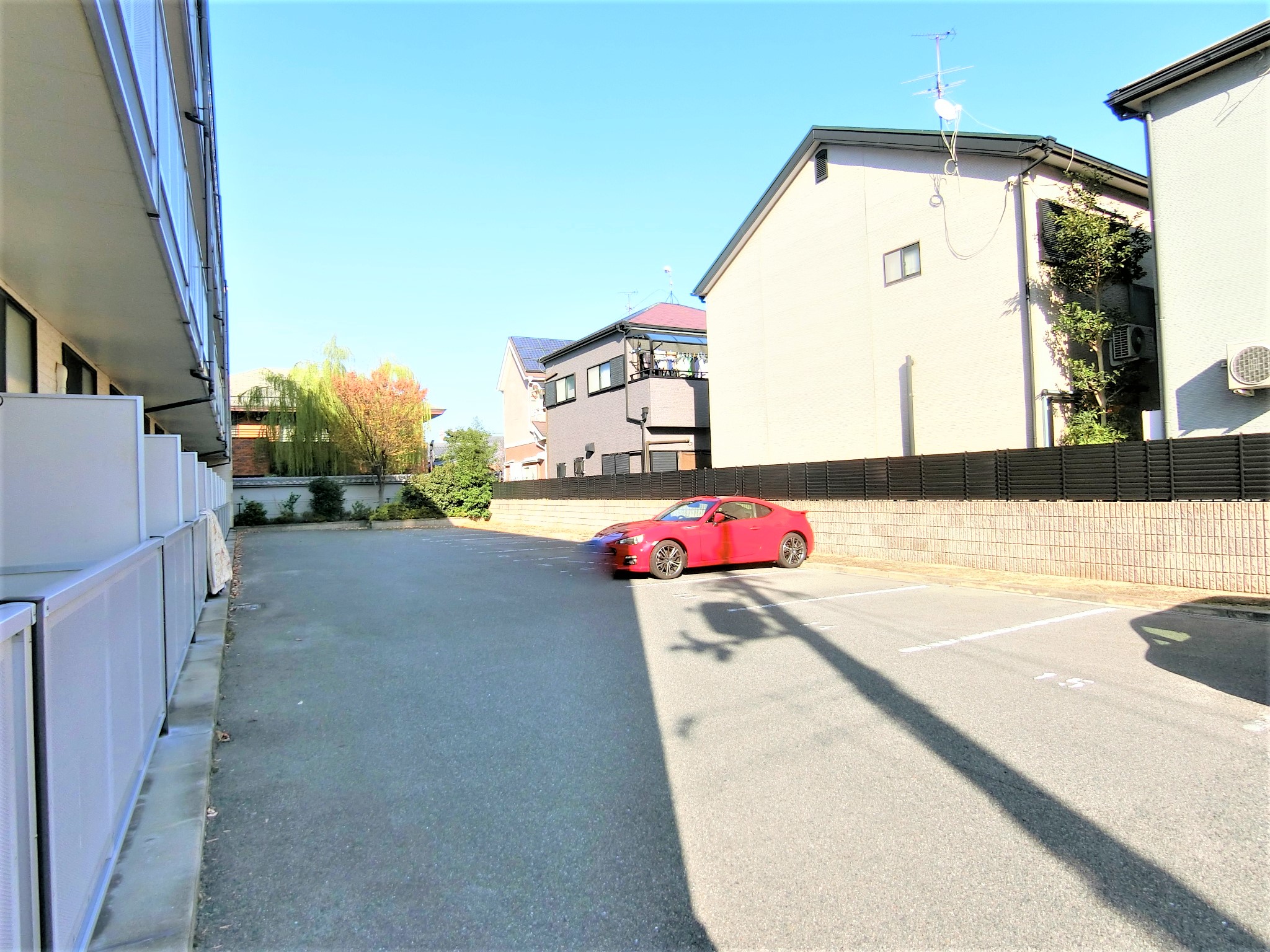 駐車場　敷地内駐車場を完備です☆