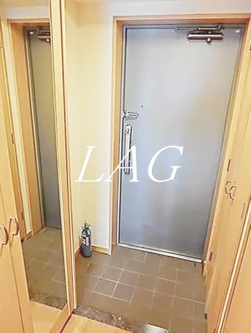 玄関　玄関です。