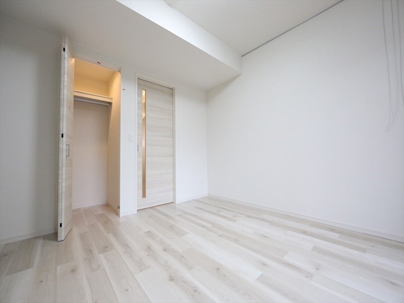 居室・リビング　洋室7.4帖　ウォークインクローゼット付（収納充実してます）