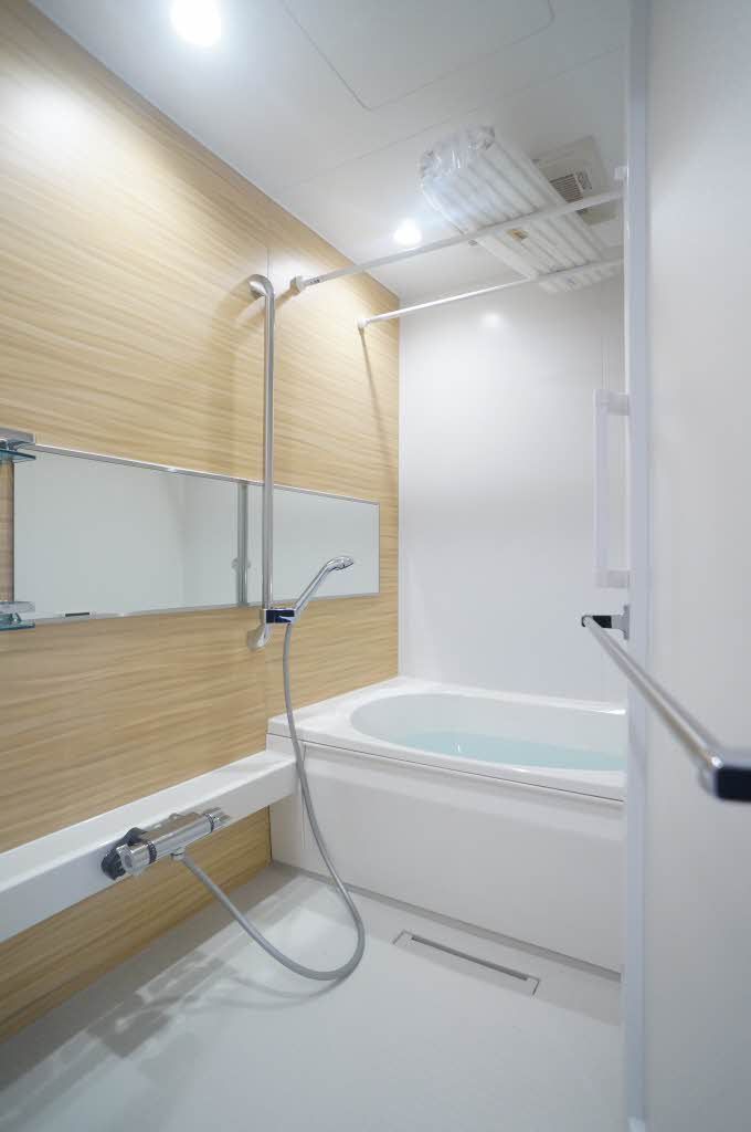 バス・シャワールーム　浴室