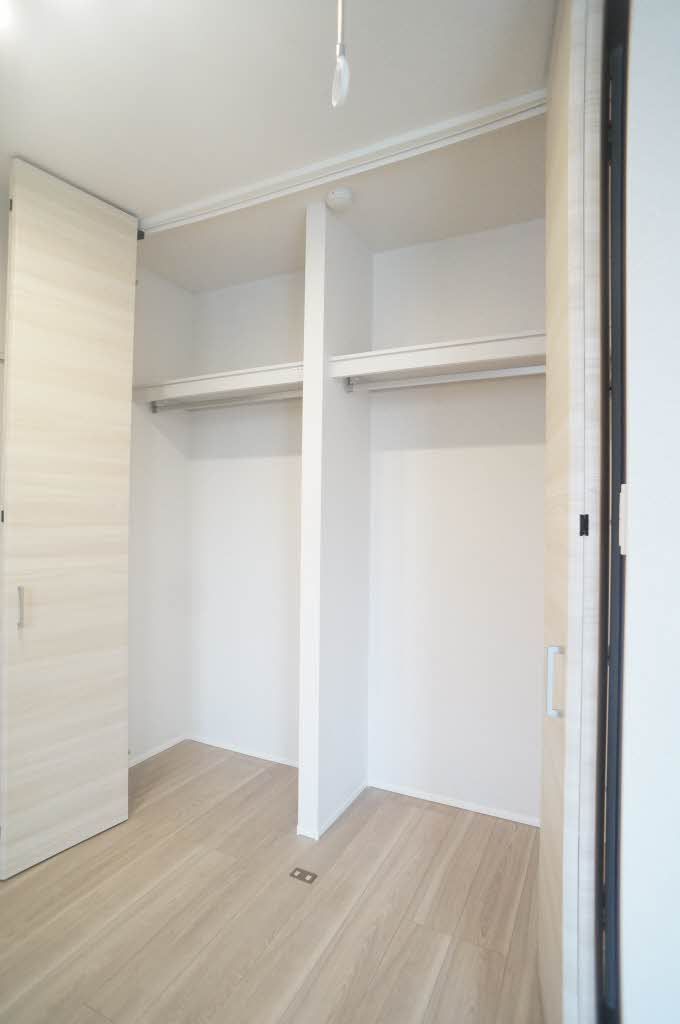 収納　洋室収納