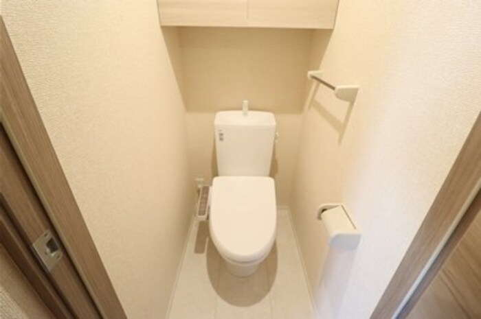 トイレ　温水洗浄暖房便座