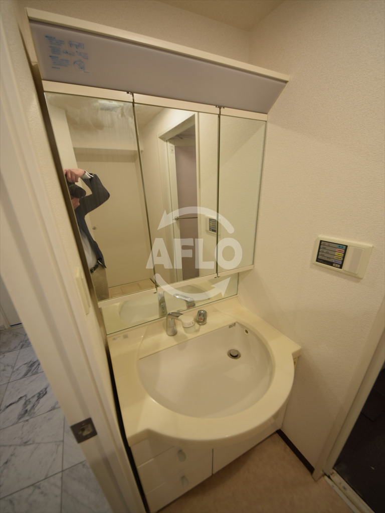 洗面設備　ＫＡＩＳＥＩ阿波座 　シャンプードレッサー