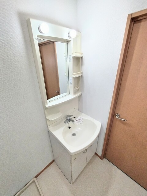 洗面設備　独立洗面台※同タイプ参考写真