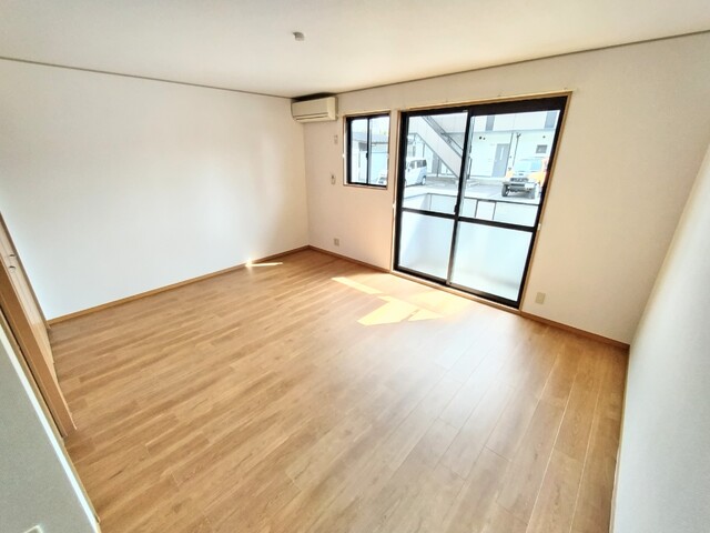 居室・リビング　洋室１２帖※同タイプ参考写真