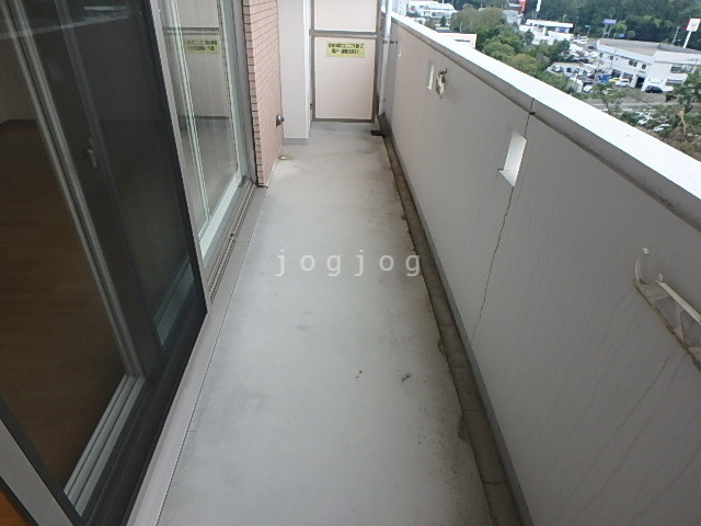 バルコニー　あると嬉しいバルコニー付きです。