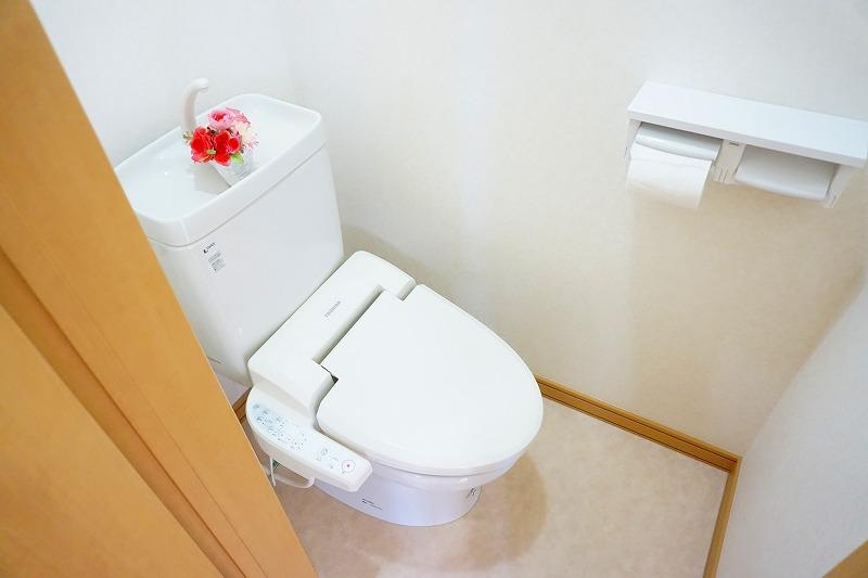 トイレ　トイレ